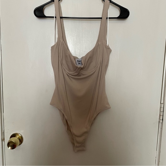 Princess Polly xx beige bodysuit - Picture 1 of 5